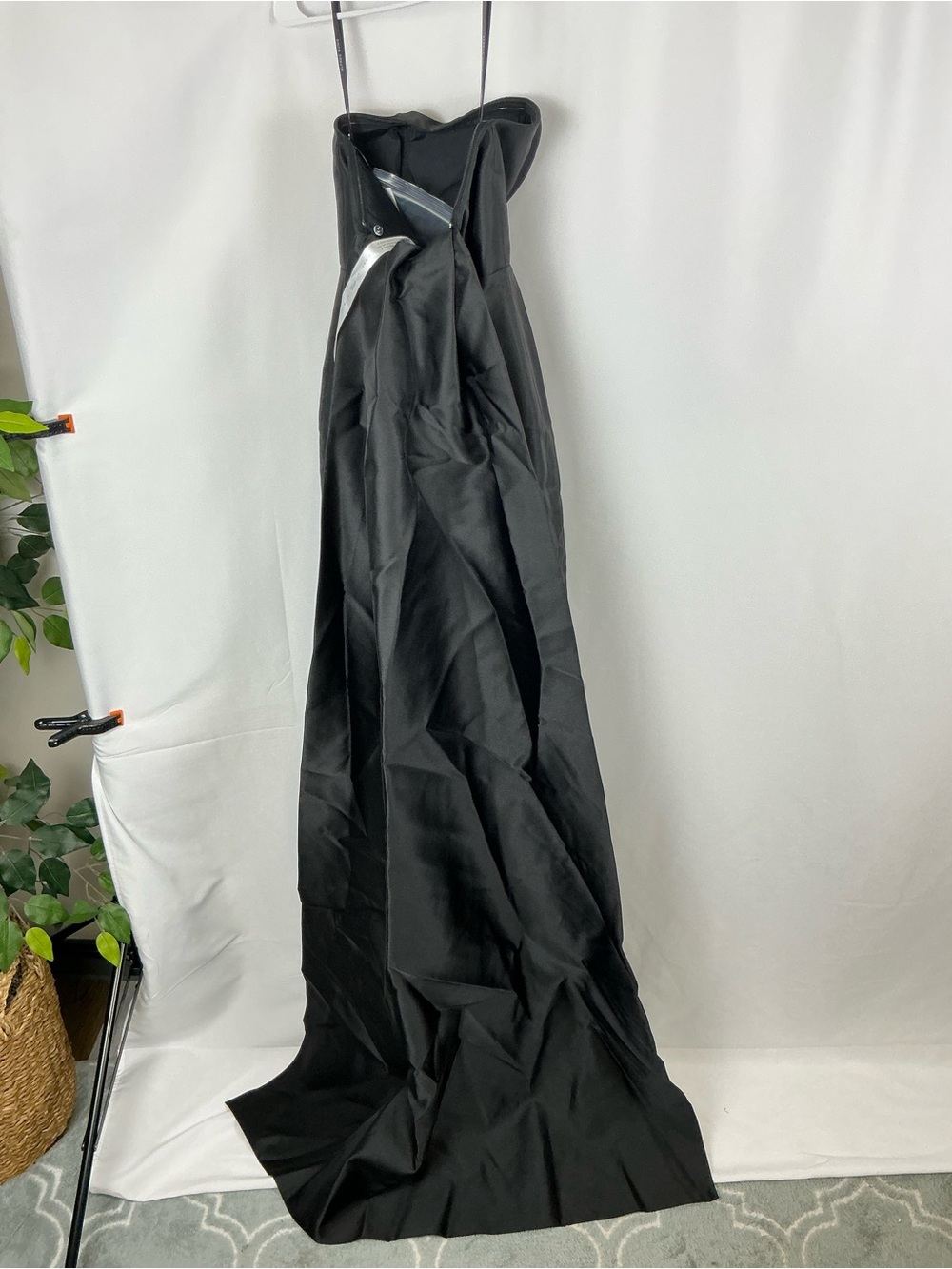 ALFRED SUNG Strapless Satin Column Gown in Black with Removable Train - Picture 5 of 5